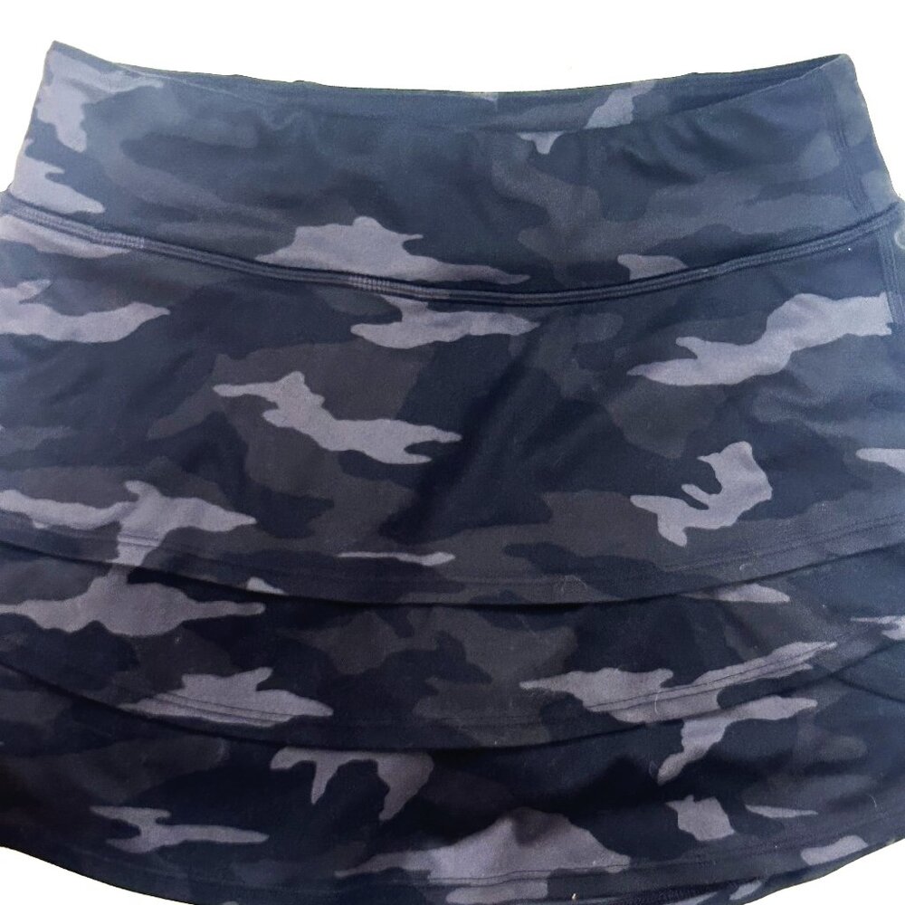 Black camo Athleta skirt
